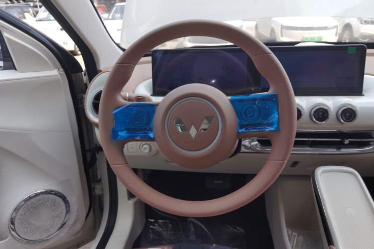 Used Wuling Bingo 2025 333 km Lingxi Connected Version
