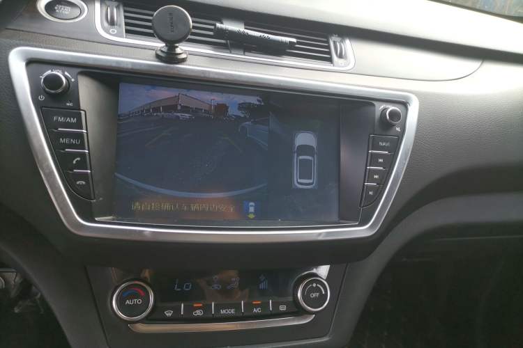 Used Land X7 2018 Geely Jingyue 1.5T Panoramic Luxury Model
