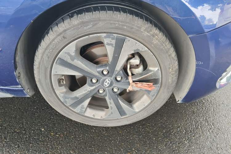 Used Hyundai Lafesta 2019 240TGDi Sport Edition China V standard Right Front Wheel Hub