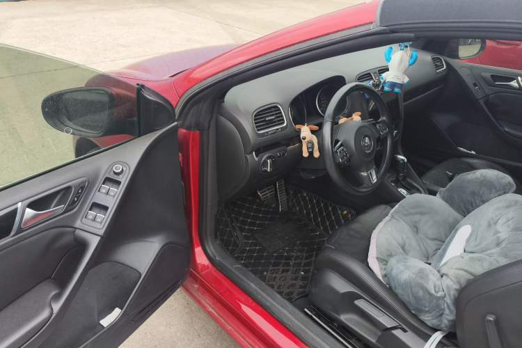 Used Volkswagen Golf 2012 1.4TSI Luxury Convertible Edition