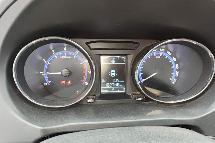 Used FORTHING F600 2016 F600L 2.0L Deluxe Model