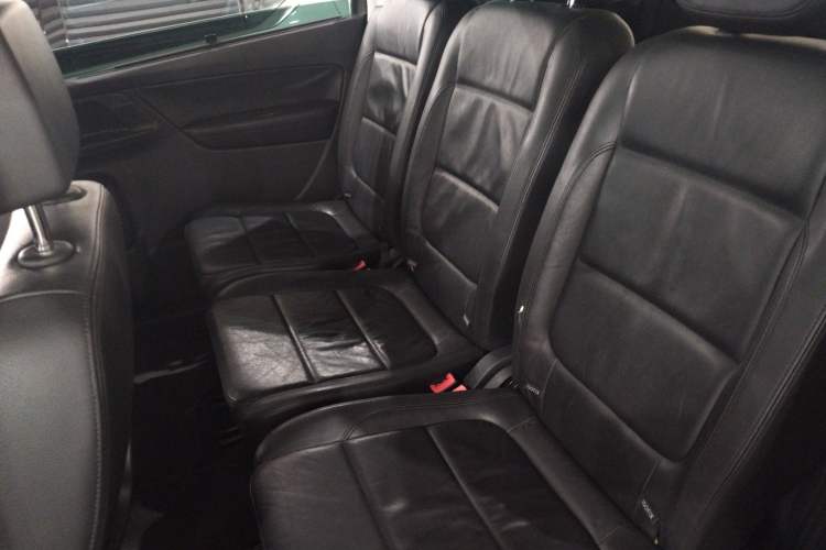 Used Volkswagen Sharan 2013 1.8TSI Comfort Model
