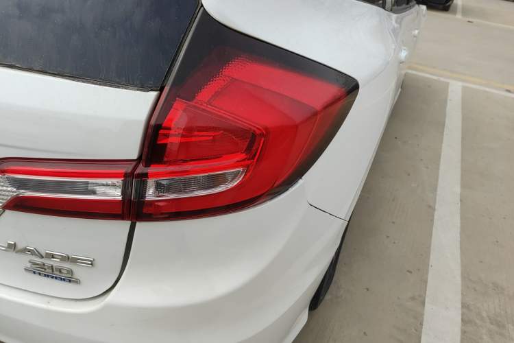 Used Honda Jade 2017 210TURBO CVT Fashion Edition 5-seater
