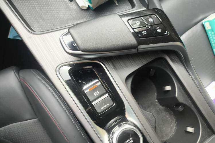 Used CHANGAN UNI-T 2020 1.5T Flagship Version Gear Lever