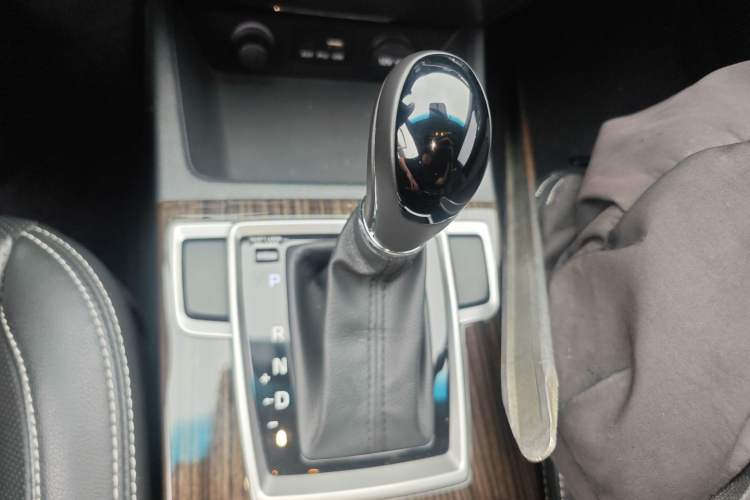 Used Hyundai Mistra 2016 1.6T Automatic Flagship TOP Model Gear Lever