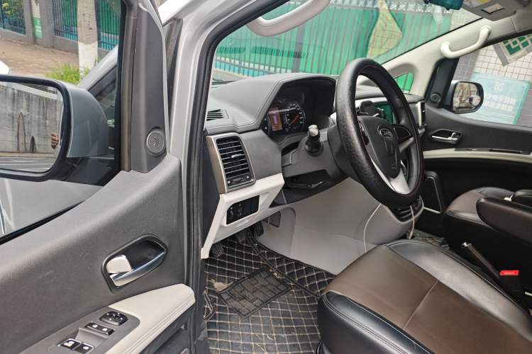 Used JAC Refine M4 2020 2.0 CTI Diesel Manual Jingrui Model China VI Standard Driver Seat