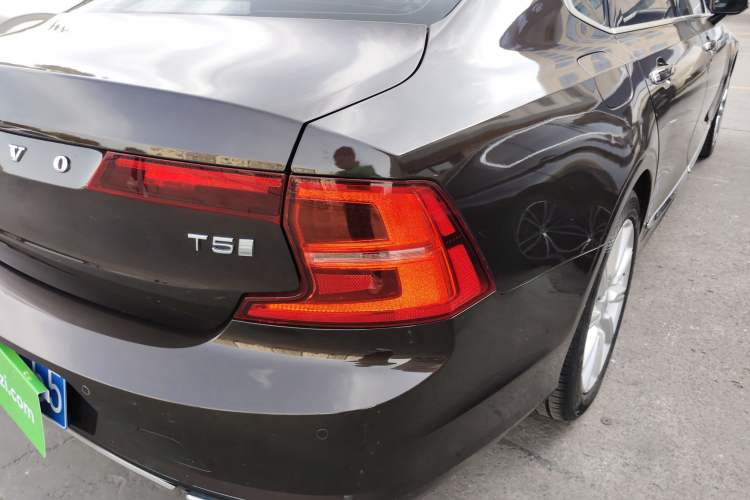 Used Volvo S90 2020 T5 Zhiyi Luxury Edition