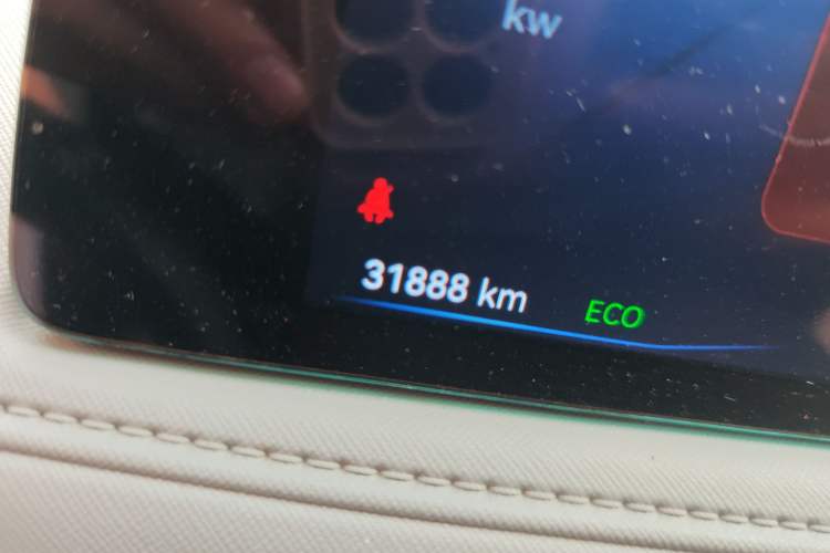 Used JMC E Fushun 2025 Model, Open Window Version, 53.58 kWh, Mid-axle, Mid-roof