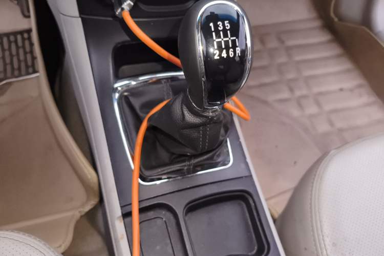 Used Geely Auto Vision 2015 1.3T Manual Luxury Model Gear Lever