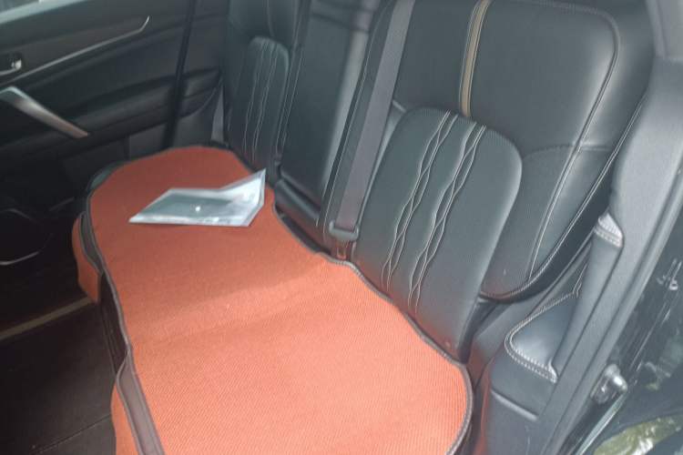 Used Honda UR-V 2020 240TURBO Two-Wheel Drive Zhiyue Version Left Rear Seat