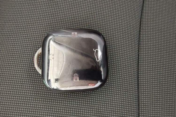 Used CHANGAN NEVO Lumin 2022 155 km – Refreshingly Sweet Edition Vehicle Key