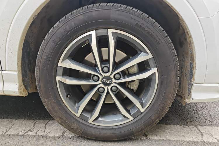 Used Audi Q3 2022 35 TFSI Progressive Dynamic Edition Right Front Wheel Hub