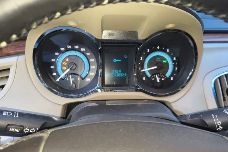 Used Buick LaCrosse 2011 2.4L SIDI Elegant Edition Instrument Cluster