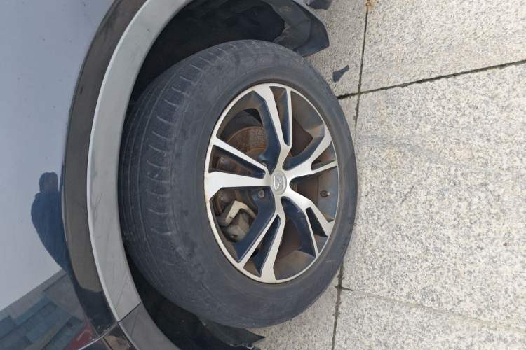 Used JMC Yusheng S330 2016 1.5L GTDi Automatic Two-Wheel Drive Prestige Edition
