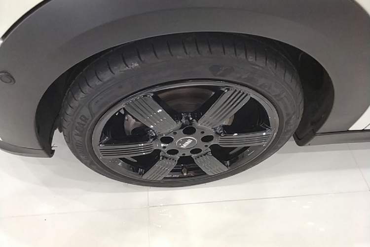 Used MINI 2023 1.5T COOPER Artist Five-Door Edition
