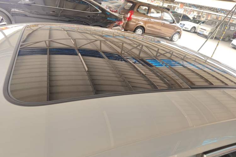 Used Volkswagen Magotan 2017 330TSI DSG Leading Model Roof