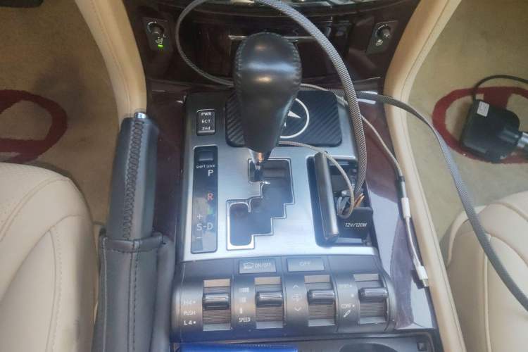 Used Lexus LX 2009 570
