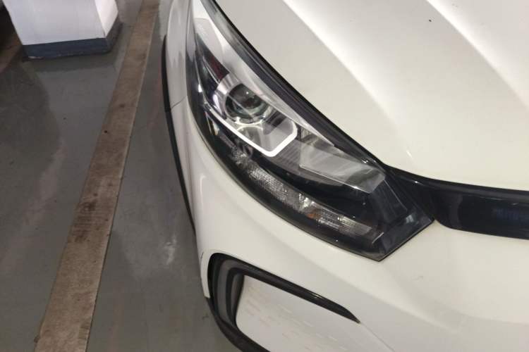 Used BAIC New Energy EC5 2019 New Style Edition Right Front Headlight