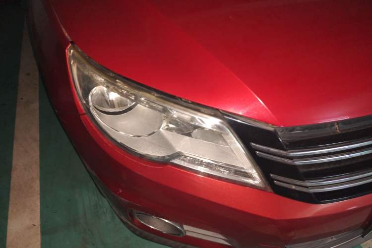 Used Volkswagen Tiguan 2012 1.8TSI Automatic Two-Wheel Drive Elite Edition Right Front Headlight