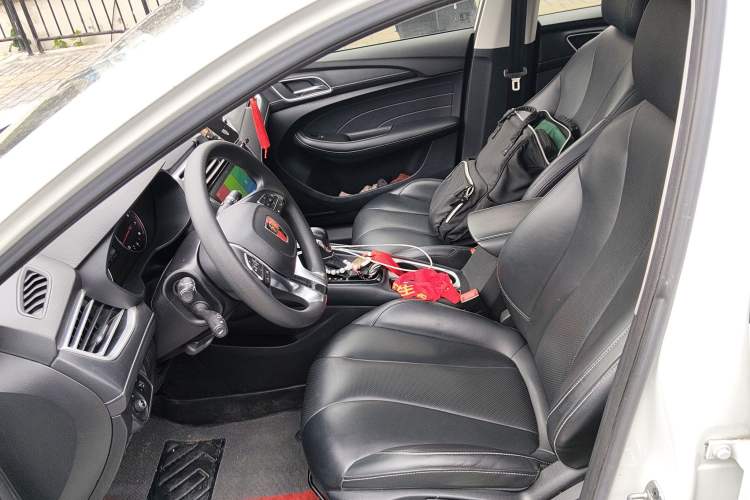 Used Roewe i5 2019 1.5L Automatic 4G Connected Langhao Edition
