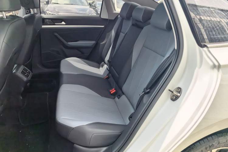 Used Volkswagen Lavida 2024 1.5L Automatic 5 Million Edition Left Rear Seat