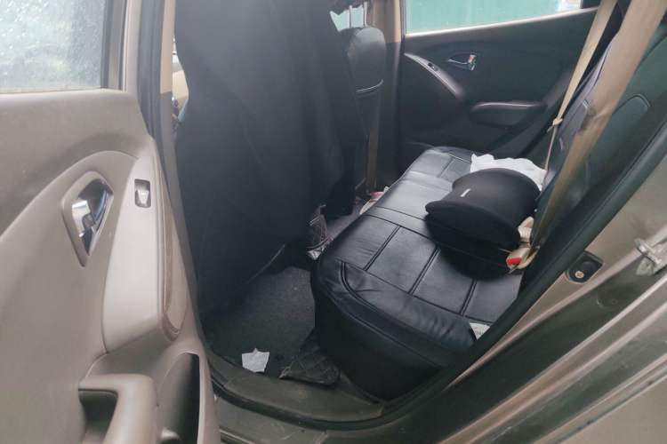 Used Hyundai ix35 2012 2.0L Automatic Two-Wheel Drive Elite Edition GLS
