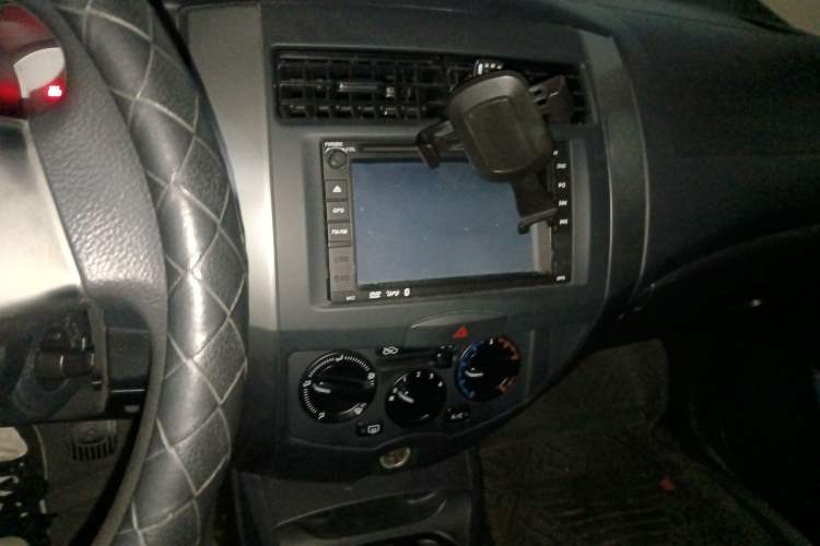 Used Nissan Livina 2010 JINRUI Edition 1.6L Manual Smart Model
