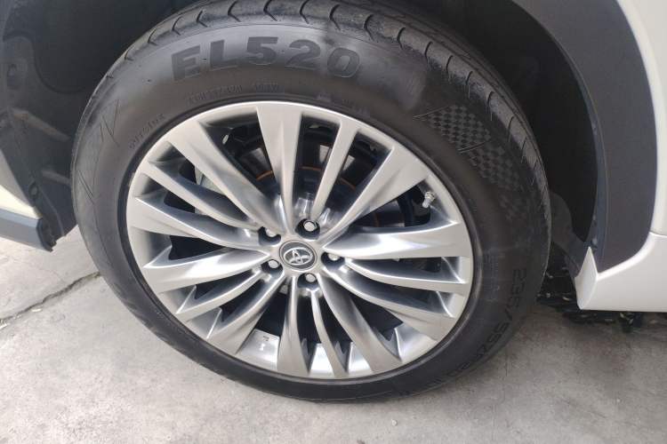 Used Toyota Highlander 2022 Dual-Engine 2.5L Four-Wheel Drive Supreme Edition 7-Seater Right Rear Wheel Hub