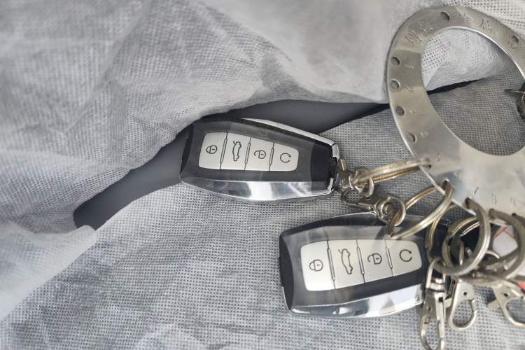 Used Geely Auto Emgrand X7 Sport 2026 Model 1.5TD Aspirational Vehicle Key