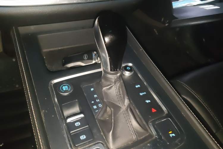 Used BYD Tang 2019 2.0T Automatic SmartConnect Prestige 7-Seater China VI Standard