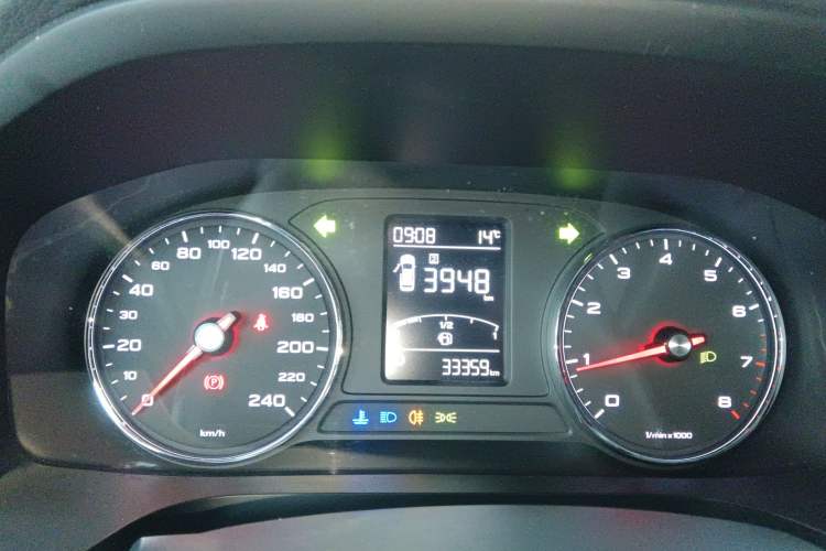 Used Roewe i6 2020 PLUS 1.6L CVT 4G Connected Glory Flagship Edition