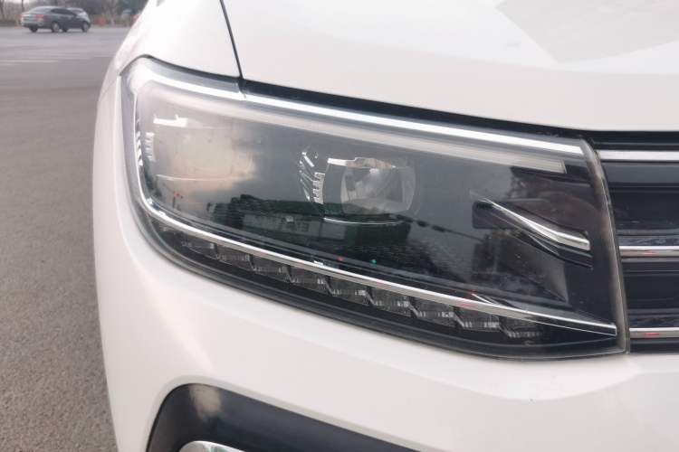 Used Volkswagen T-Cross 2019 280TSI DSG Luxury Edition Right Front Headlight