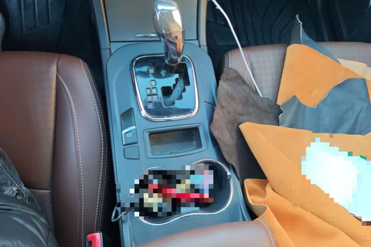 Used BYD S7 2015 2.0T Upgraded Automatic Luxury Version Gear Lever