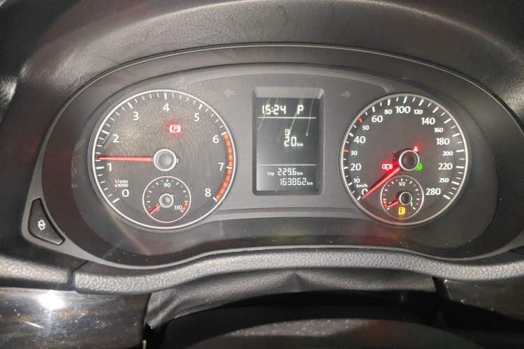 Used Volkswagen Passat 2011 1.8 TSI DSG Prestige Edition Instrument Cluster