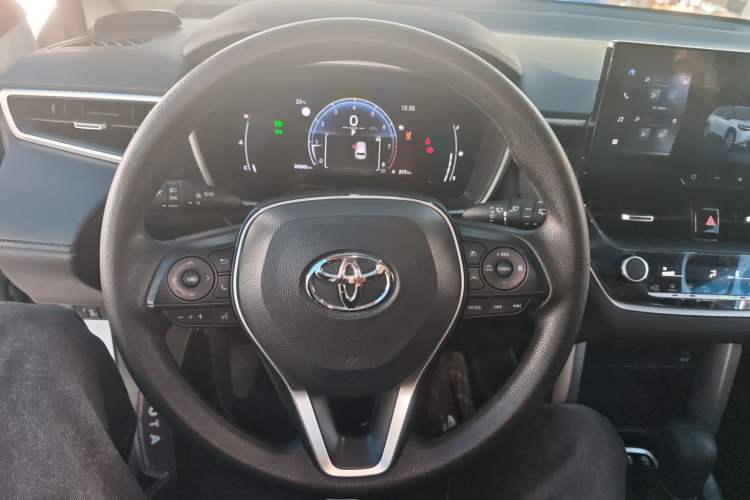 Used Toyota FRONTLANDER 2024 2.0L CVT Luxury Edition
