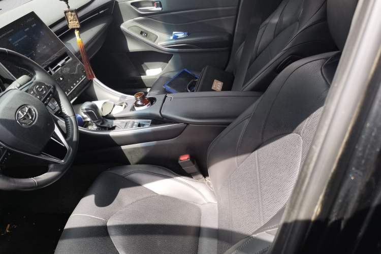 Used Toyota Avalon 2023 Dual-Engine 2.5L Luxury Edition