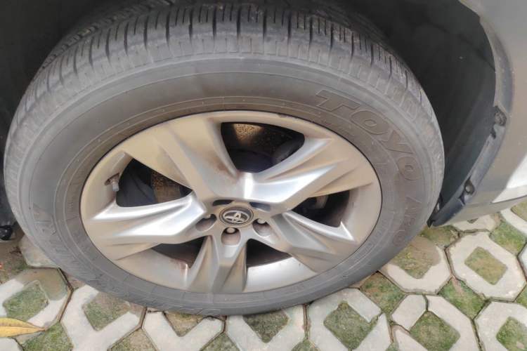 Used Toyota Highlander 2018 2.0T Four-Wheel Drive Luxury Version 7 Seats China VI Standard