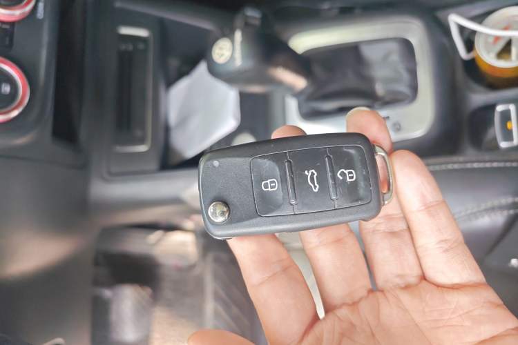 Used Volkswagen Tiguan 2016 300TSI Automatic All-Wheel Drive Luxury Edition Vehicle Key