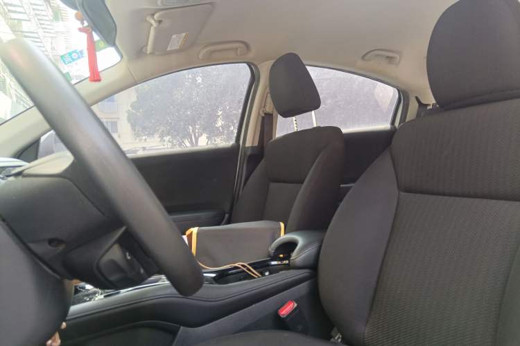 Used Honda Vezel 2015 1.5L CVT two-wheel drive Comfort trim