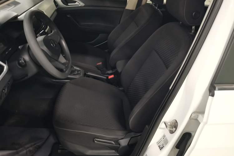 Used Volkswagen Tacqua 2020 1.5L Automatic Shang
