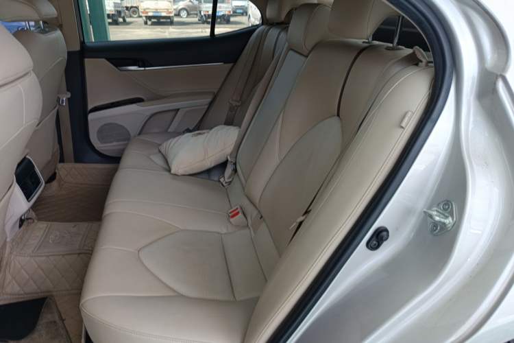 Used Toyota Camry 2021 2.5G Luxury Edition
