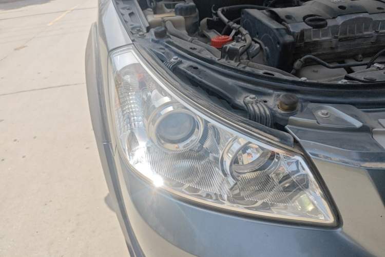 Used Dongfeng Aeolus H30 2011 1.6L Automatic ZunYa Model