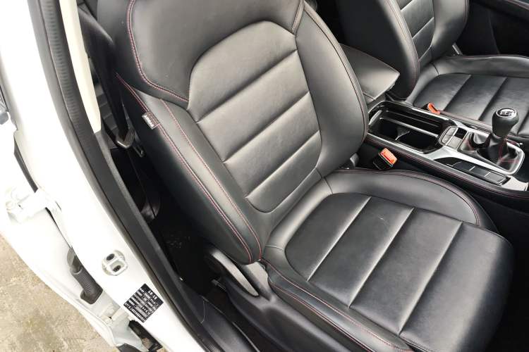 Used MG HS 2018 20T Manual Two-Wheel Drive Hormone-Driven Edition China V Standard