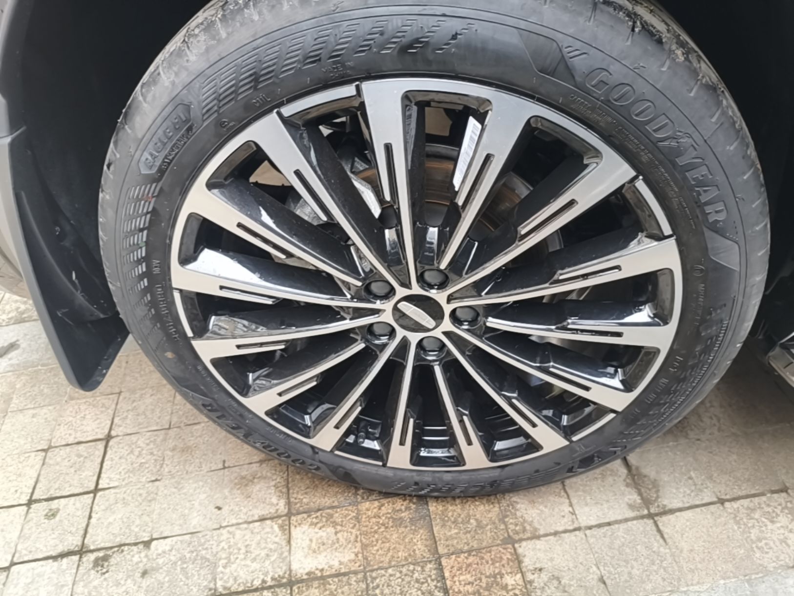Geely Auto Monjaro L 2025 Dongfang Yao 2.0TD Automatic Lanxing Edition — снимка 11