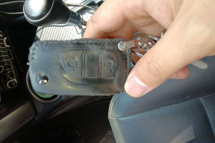 Used Toyota RAV4 2015 2.0L CVT Two-Wheel Drive Fashion Edition