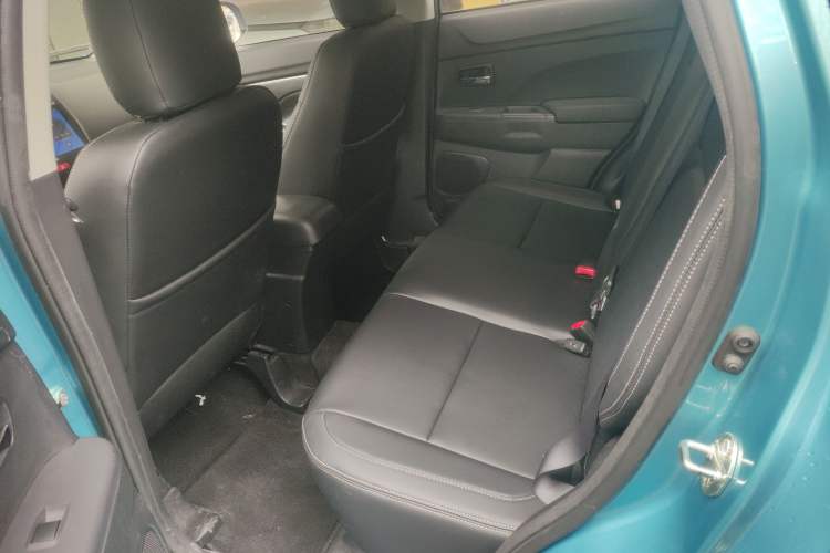 Used Mitsubishi ASX 2013 2.0L CVT Two-Wheel Drive Elite Edition