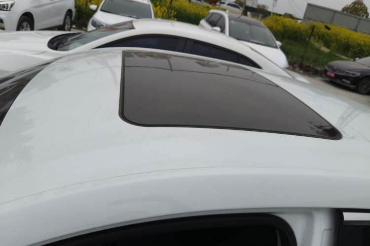 Used MG 5 2021 Revised 300TGI DCT Qingshè Luxurious Enjoyment Edition
