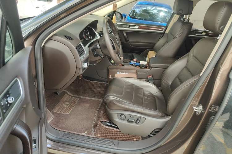 Used Volkswagen Touareg 2011 3.0 TSI Standard Version