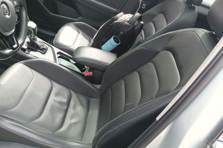 Used Volkswagen Tiguan L 2017 330TSI Automatic Two-Wheel Drive Luxury Edition Left Front Seat