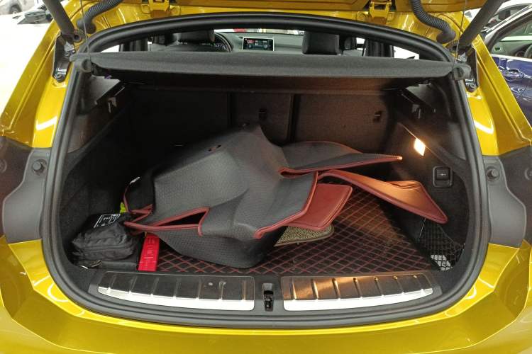 Used BMW X2 2019 sDrive25i Luxury Model with M Off-Road Package China VI Emission Standard
